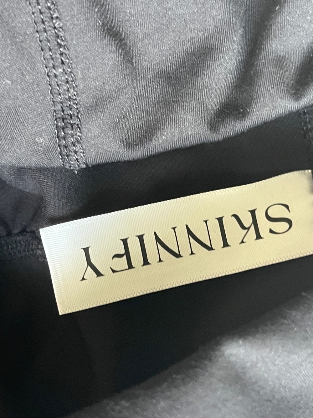 Skinnify Black Leggings size small - Picture 4 of 8